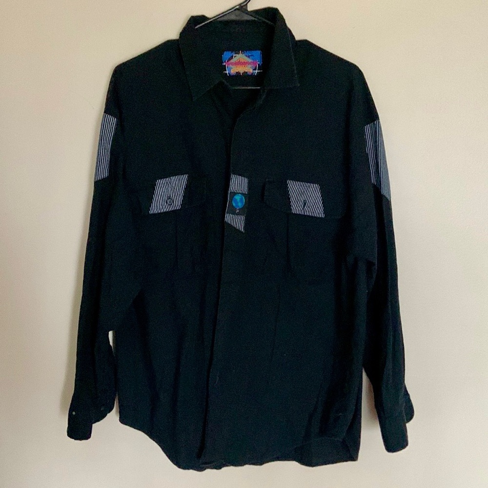 VINTAGE *RARE* Weekends Protect Our Planet Shirt